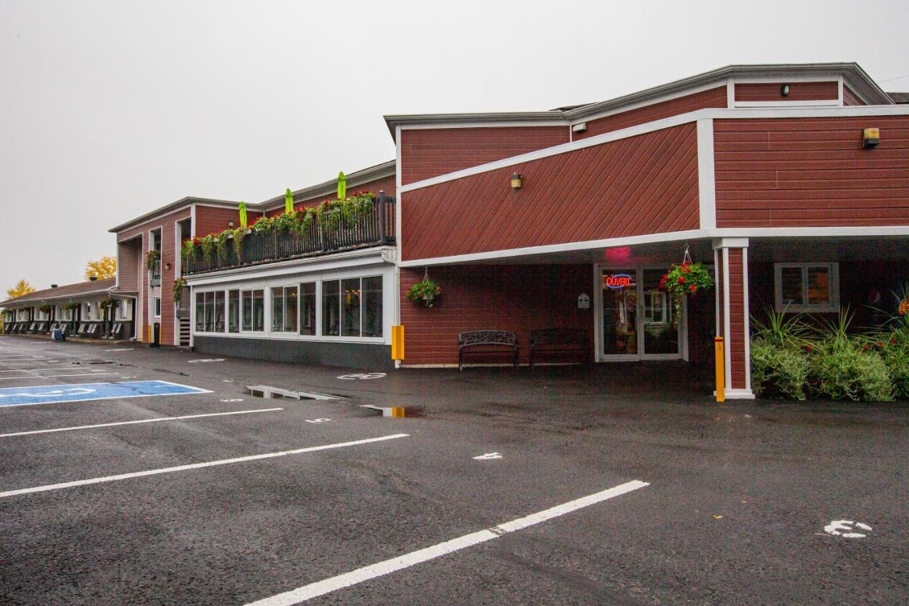 Hotel Et Motel Le Chateauguay Ciudad de Quebec Exterior foto